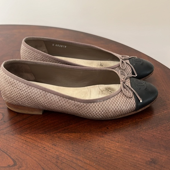 Chanel Women’s Flats - Picture 2 of 8